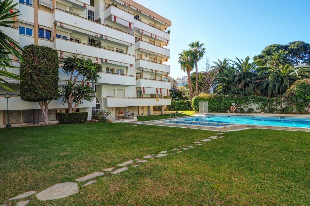 Clarimar Apartment By Hello Homes Sitges Bagian luar foto